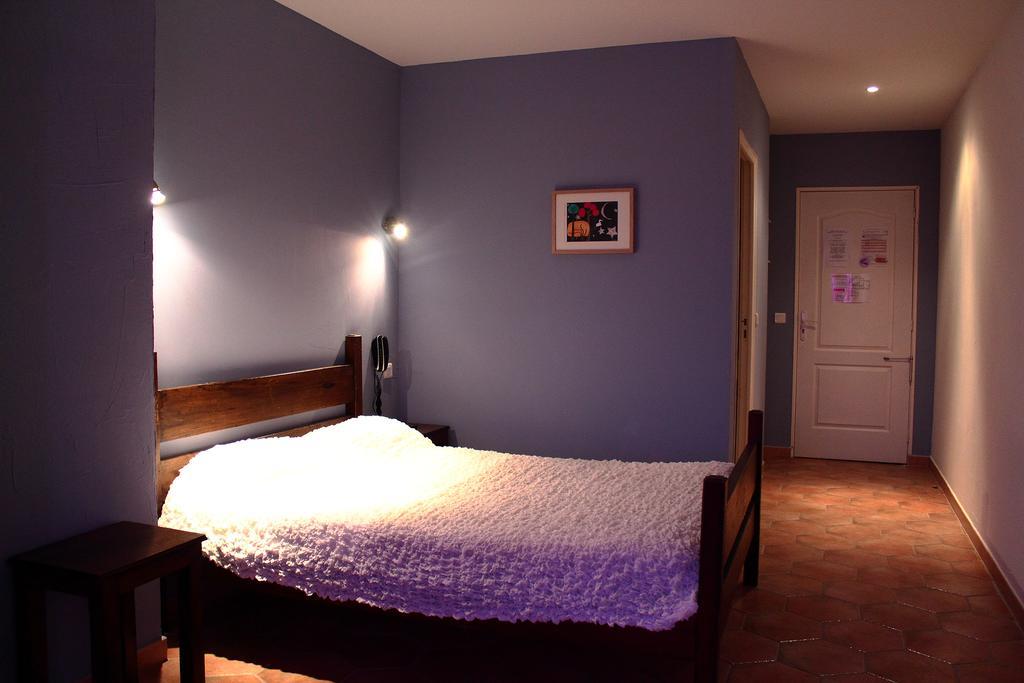 Hotel Le Couloubrier Le Muy Camera foto
